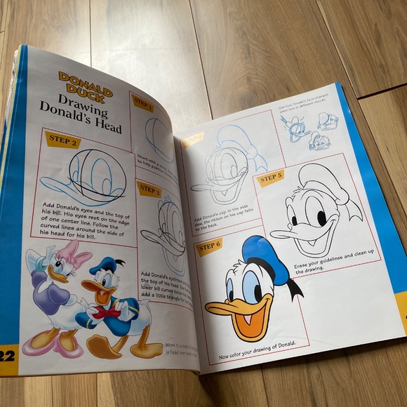 Disney Mickey Mouse Drawing Book - Picture 16 of 16